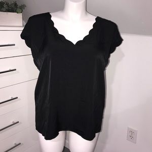 EXPRESS Black short sleeve silky black blouse XL